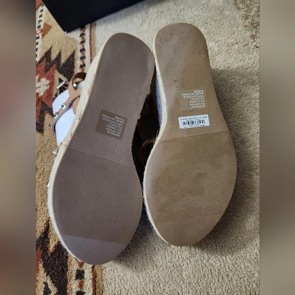 Torrid Studded Gladiator Flatform Sandals 8.5 WW NIB - Picture 7 of 12